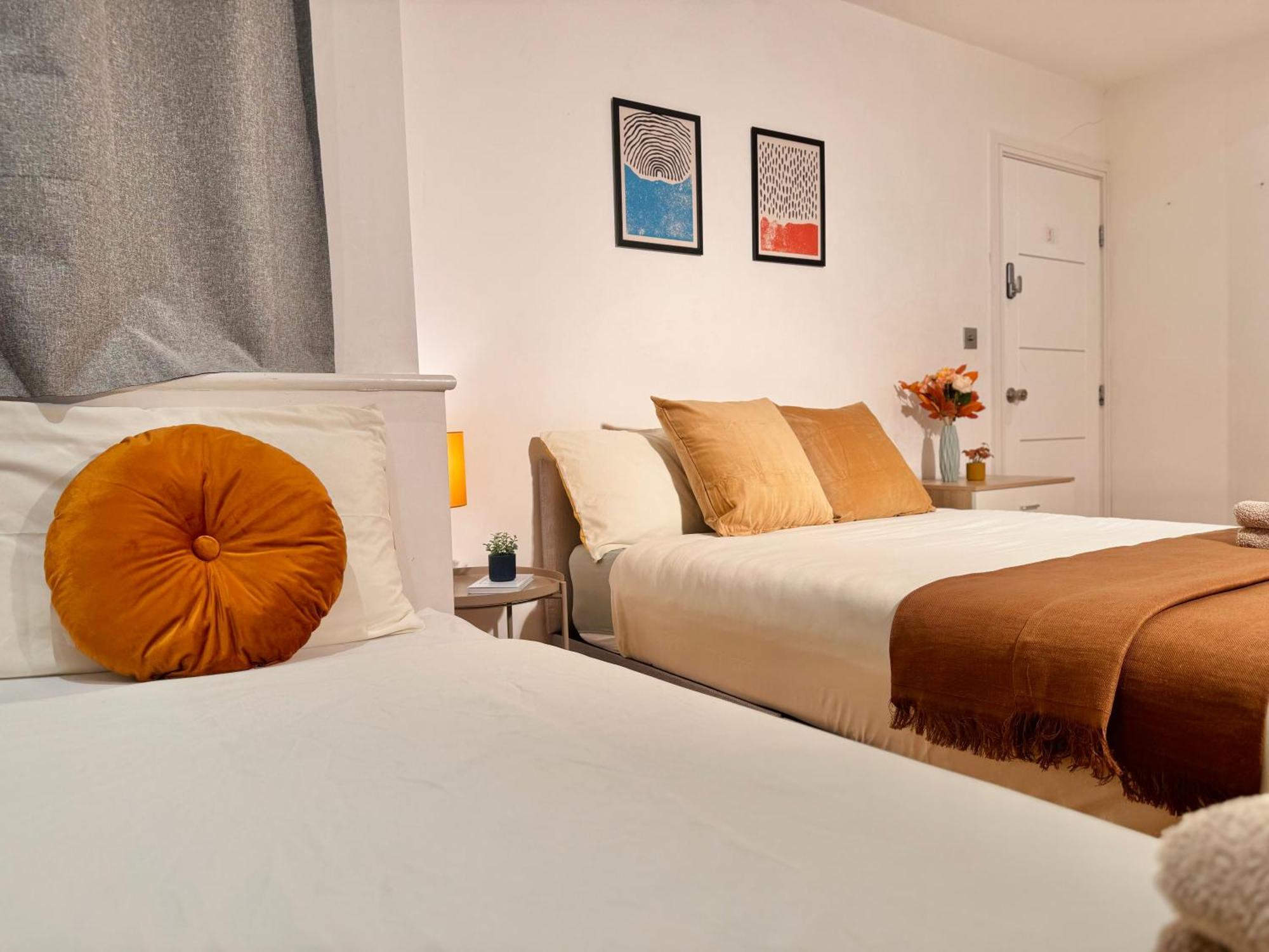En-Suites With Free Parking 30Min To Central London Exterior foto