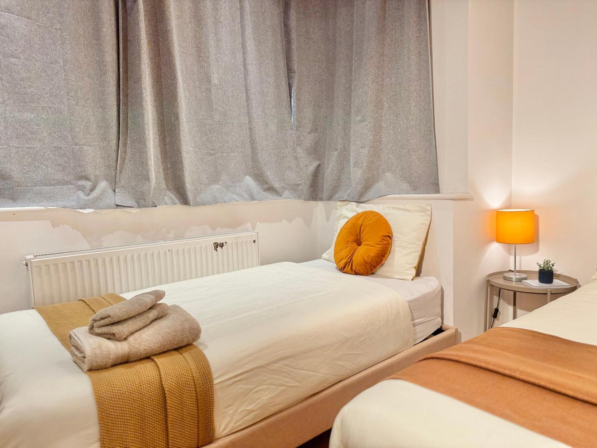 En-Suites With Free Parking 30Min To Central London Exterior foto
