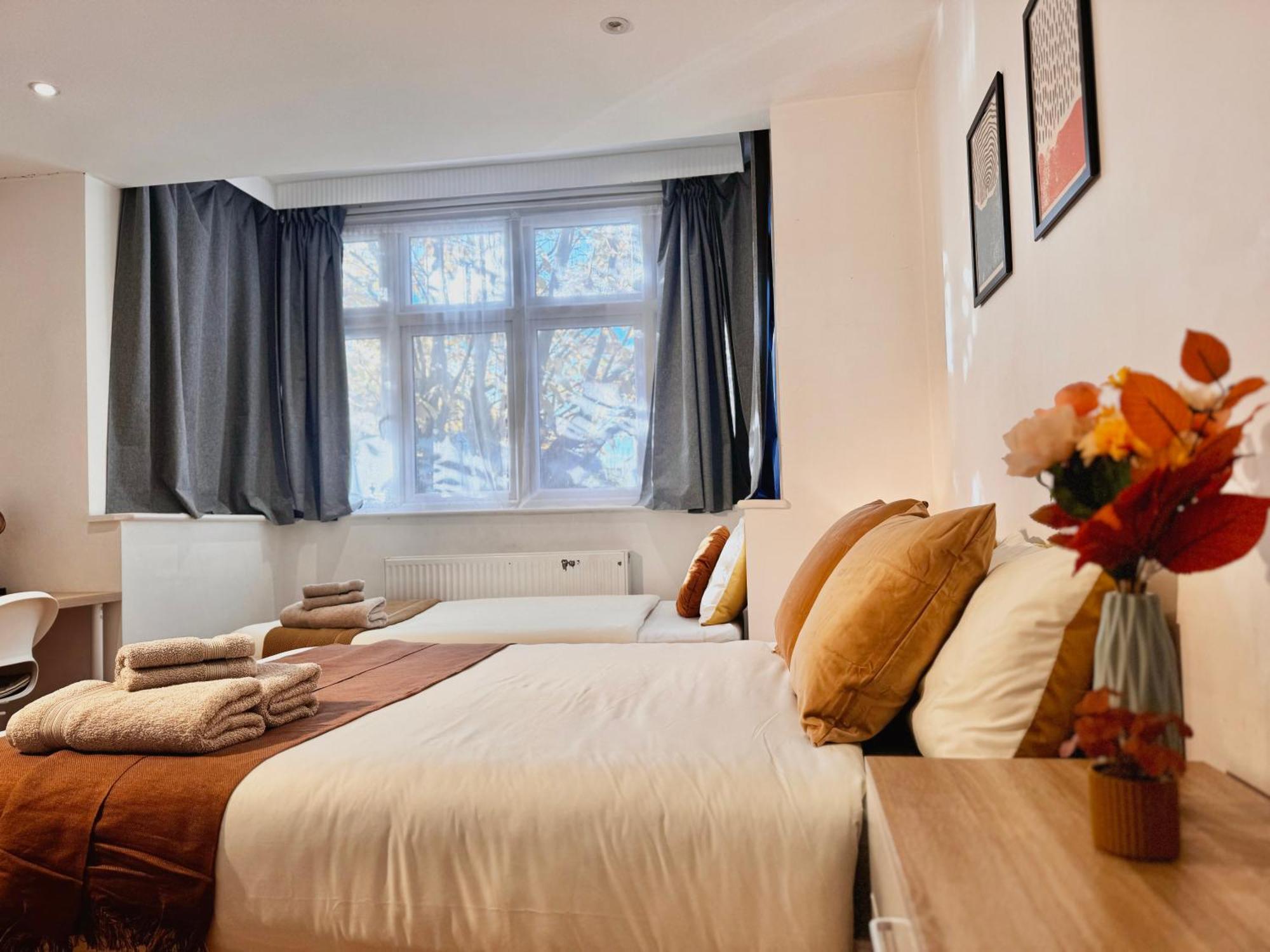 En-Suites With Free Parking 30Min To Central London Exterior foto