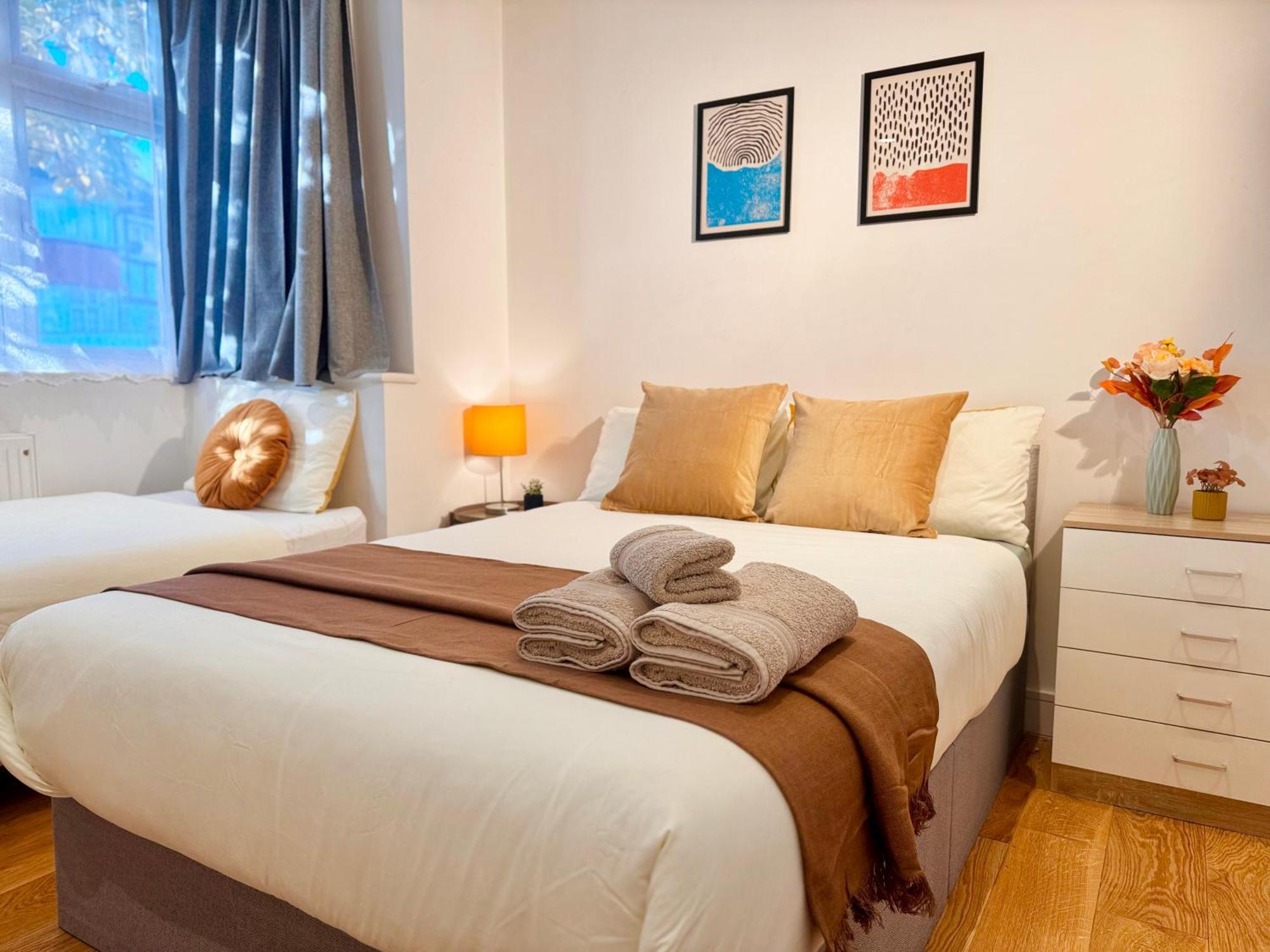 En-Suites With Free Parking 30Min To Central London Exterior foto