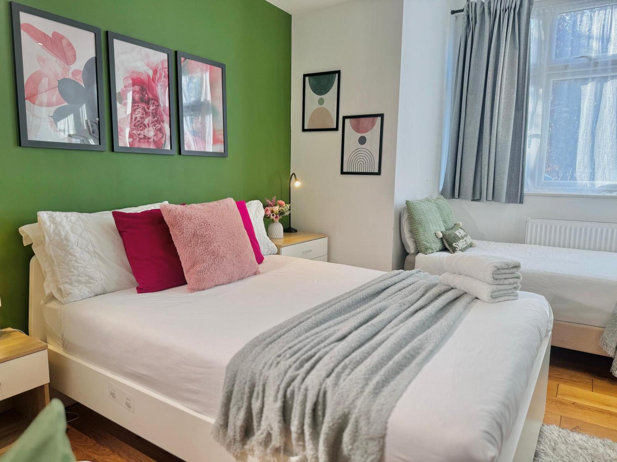 En-Suites With Free Parking 30Min To Central London Exterior foto