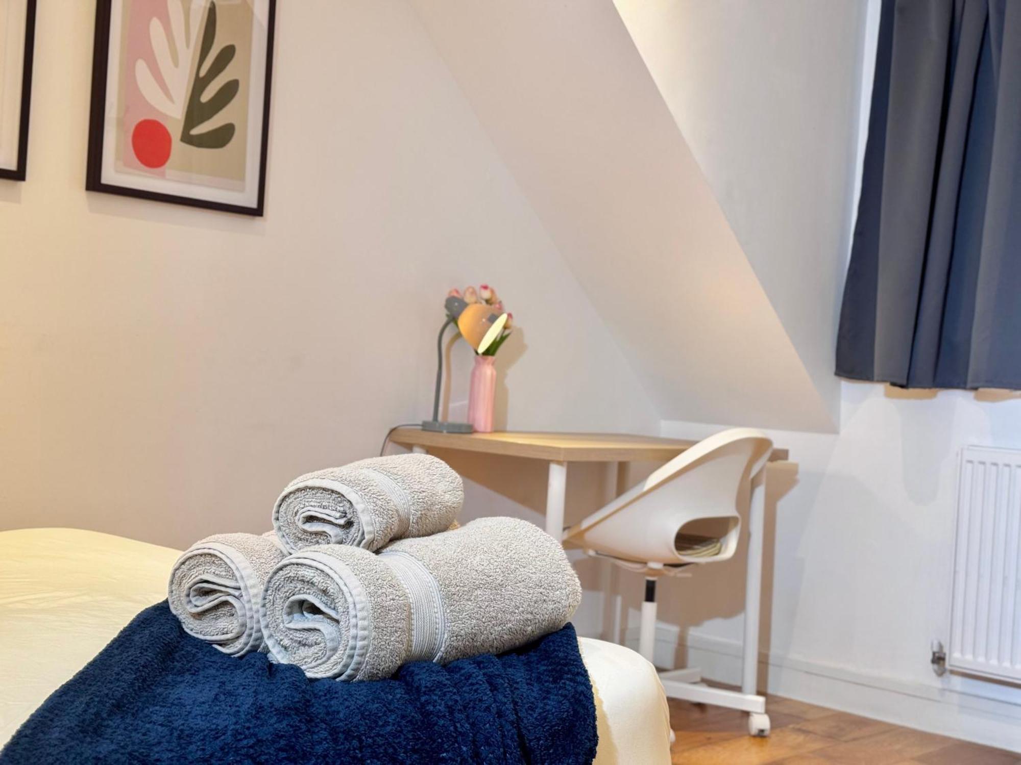 En-Suites With Free Parking 30Min To Central London Exterior foto