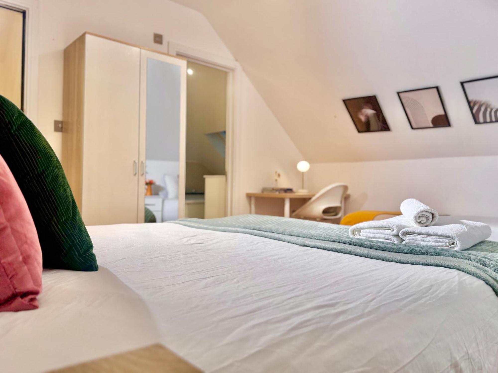 En-Suites With Free Parking 30Min To Central London Exterior foto
