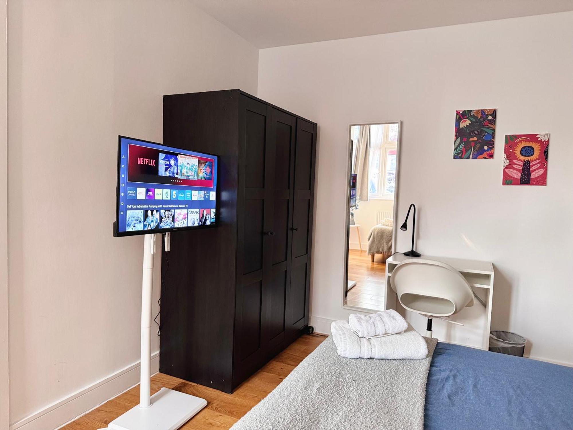 En-Suites With Free Parking 30Min To Central London Exterior foto