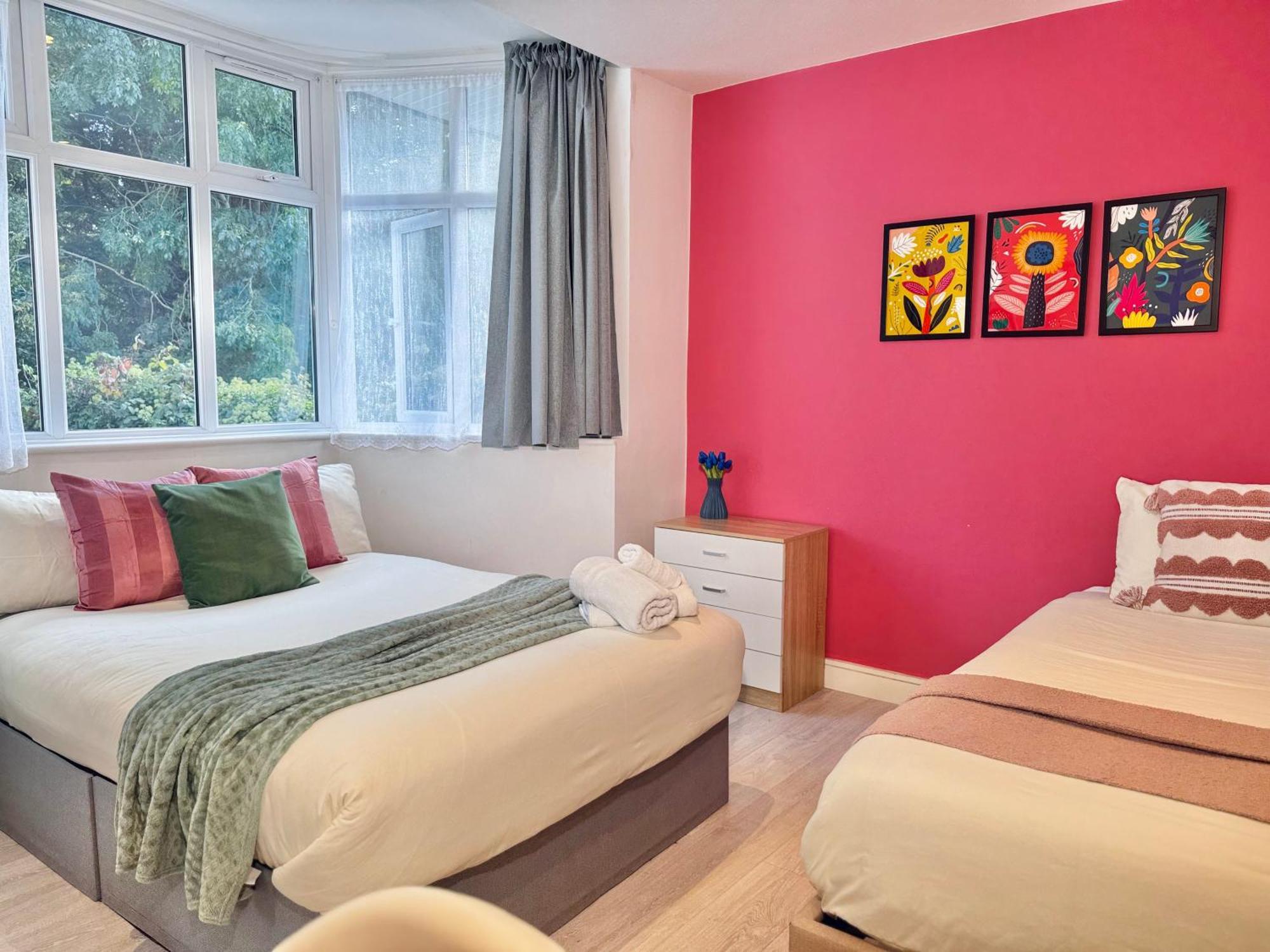 En-Suites With Free Parking 30Min To Central London Exterior foto