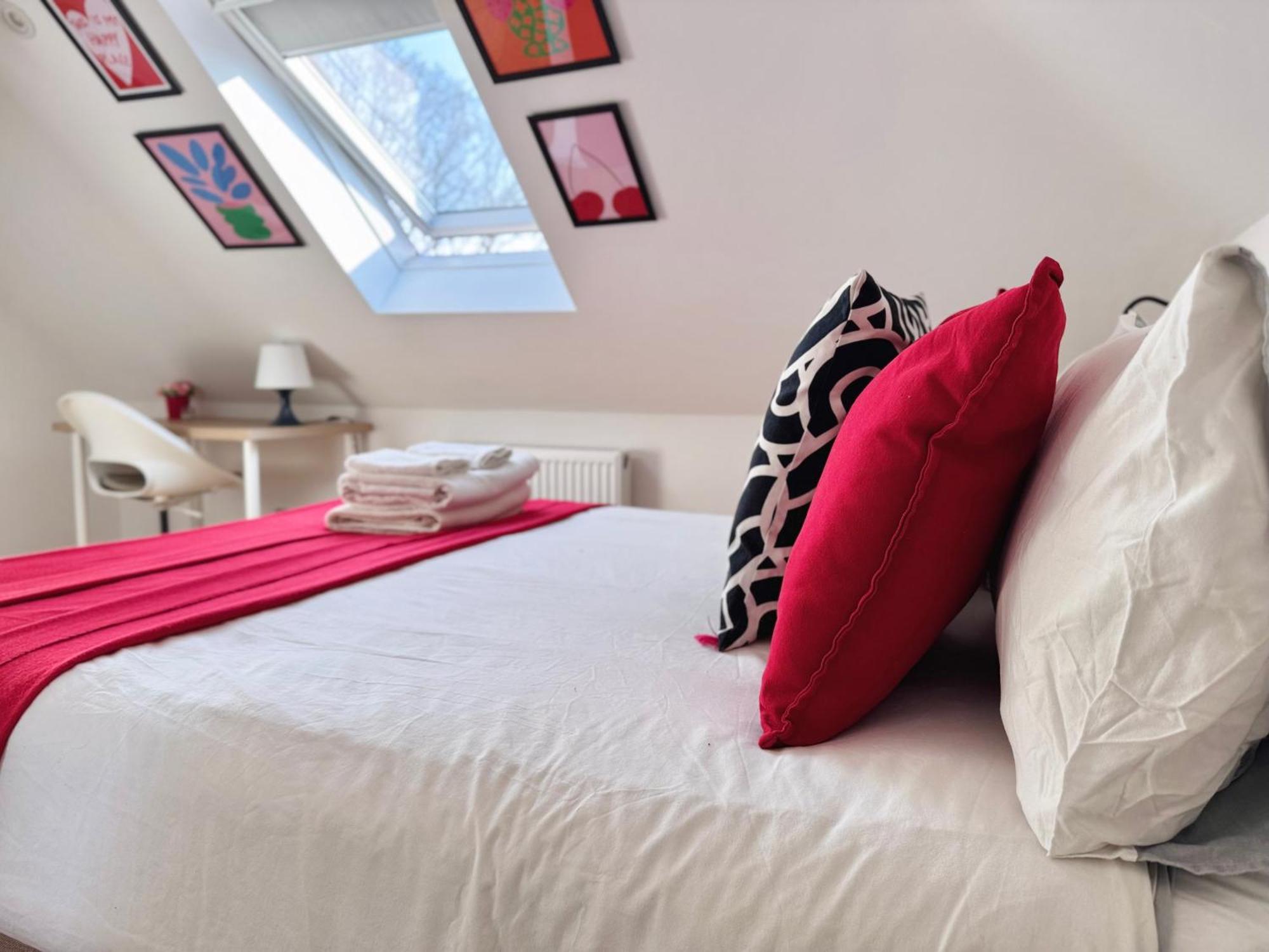 En-Suites With Free Parking 30Min To Central London Exterior foto