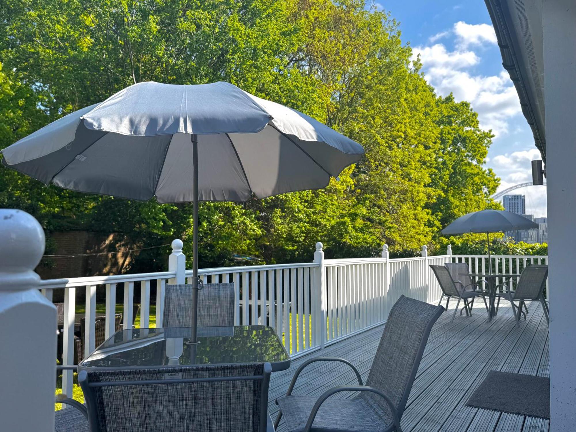 En-Suites With Free Parking 30Min To Central London Exterior foto